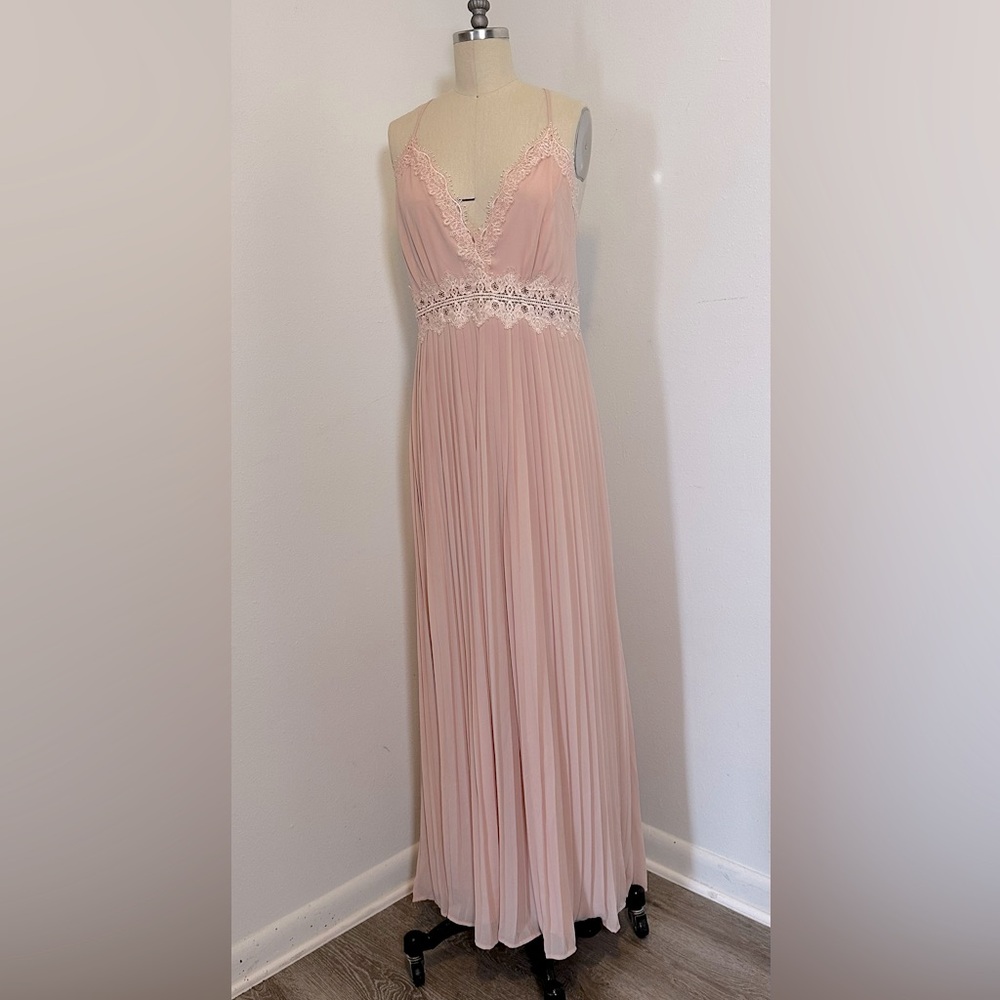Lulu pink dress with lace